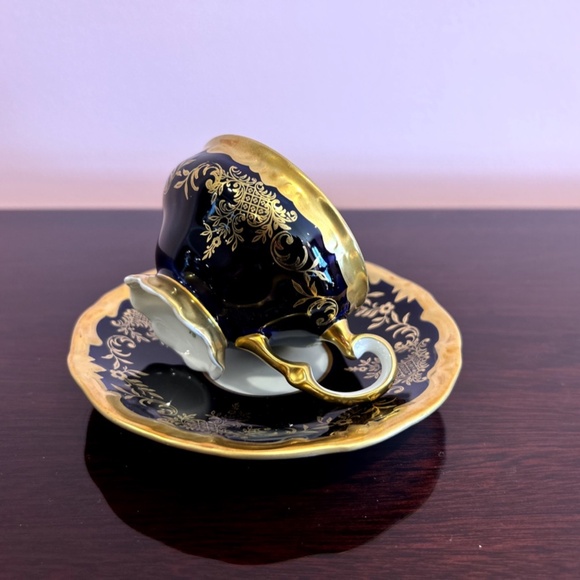 Weimar Katharina Miniature Porcelain Echt Kobalt and Gold Coffee Cup and Saucer - Picture 8 of 13